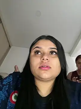 alissonfernandez  online show from February 23, 2025, 1:42 pm