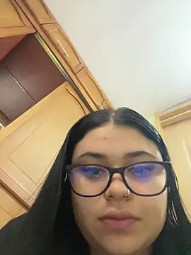 Snapshot of alissonfernandez_ chatting on February 10, 2026, 11:31 am alissonfernandez online show from February 10, 2026, 11:31 am