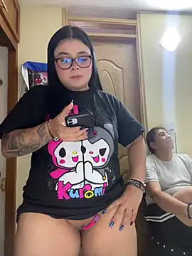 alissonfernandez  online show from April 9, 2026, 9:54 pm