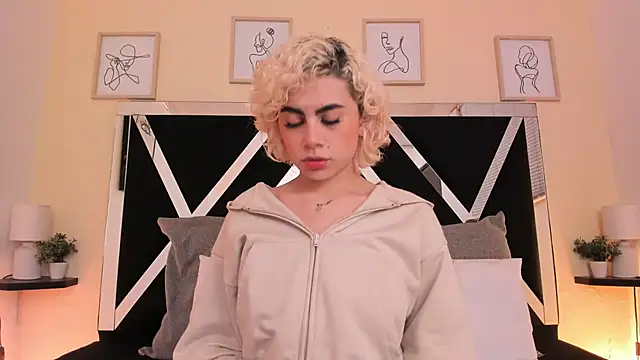 Snapshot of marian_pinzon chatting on September 19, 2025, 2:37 am marian pinzon online show from September 19, 2025, 2:37 am