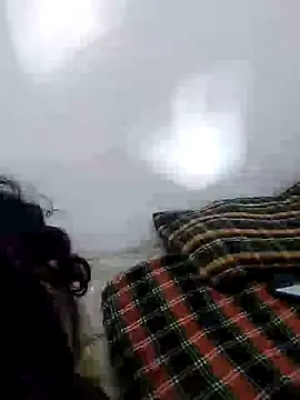 Snapshot of CuteMannaat chatting on August 6, 2026, 4:40 am CuteMannaat online show from August 6, 2026, 4:40 am