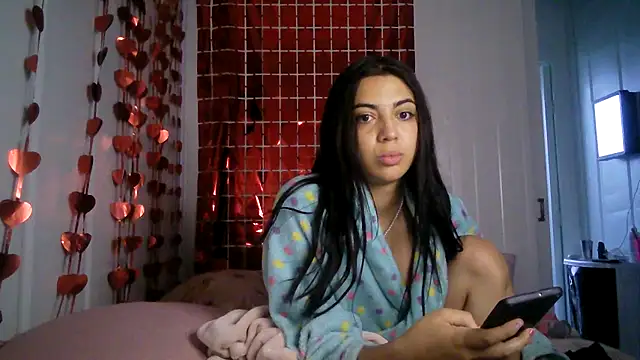 isabella048 online show from September 30, 2025, 8:15 pm