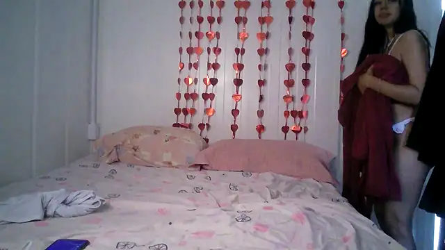 isabella048 online show from September 20, 2025, 7:41 pm