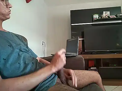 Snapshot of brockloe chatting on December 13, 2024, 6:49 pm brockloe online show from December 13, 2024, 6:49 pm