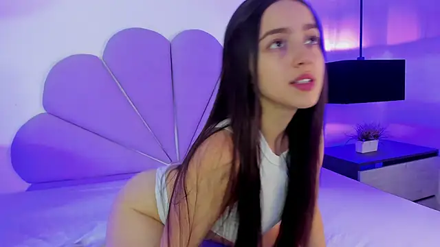 Snapshot of irina-v chatting on December 2, 2024, 12:15 am irina-v online show from December 2, 2024, 12:15 am