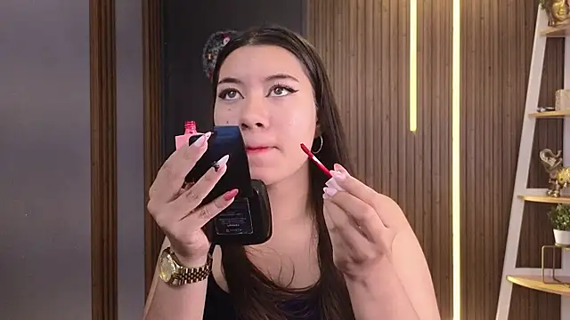 amber kanne online show from December 13, 2024, 7:32 pm