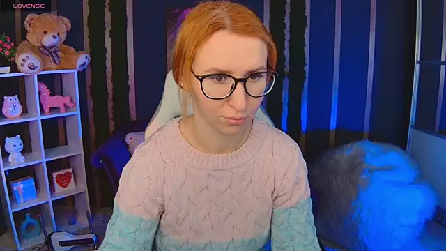 Snapshot of AliceBYKiss chatting on February 12, 2026, 6:13 am AliceBYKiss online show from February 12, 2026, 6:13 am