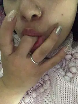 Julieta 333 online show from March 18, 2025, 6:50 am