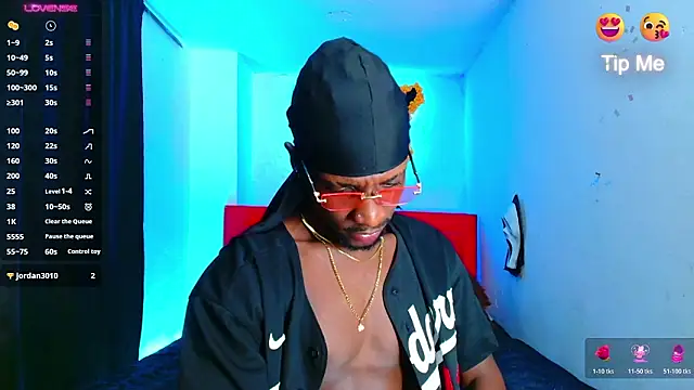 Aroonpapisex online show from March 7, 2026, 1:23 am