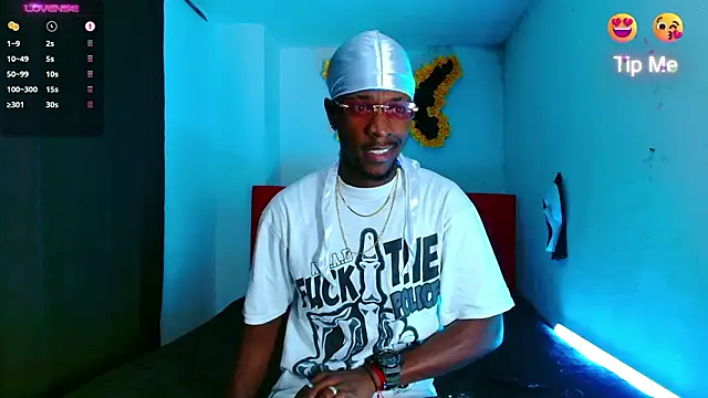 Aroonpapisex online show from March 12, 2026, 2:28 am