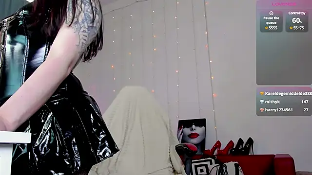 Snapshot of Vanessa_Ives_ chatting on March 20, 2025, 9:04 am Vanessa Ives online show from March 20, 2025, 9:04 am