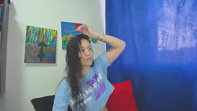 Snapshot of Leyla_Horny_Bg chatting on October 20, 2025, 9:59 pm Leyla Horny Bg online show from October 20, 2025, 9:59 pm