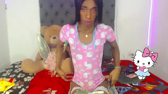 lucianadolll online show from October 19, 2025, 5:59 pm