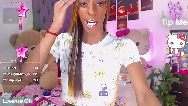 lucianadolll online show from May 11, 2026, 2:45 pm