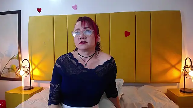 Snapshot of Lupiita223 chatting on February 19, 2026, 12:57 pm Lupiita223 online show from February 19, 2026, 12:57 pm