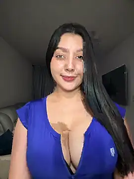 licky lu online show from April 2, 2026, 2:52 am