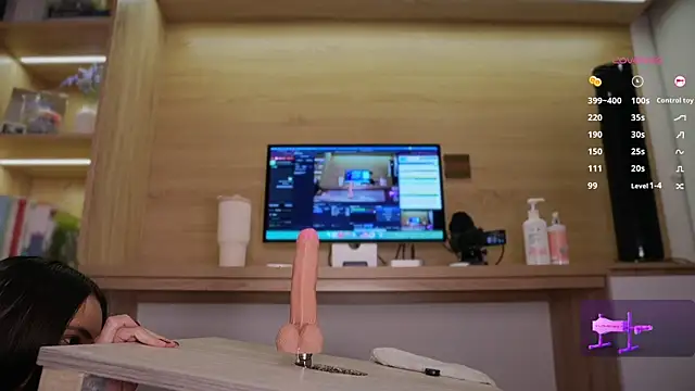 Snapshot of lana_kane_ chatting on February 17, 2026, 11:29 am lana kane online show from February 17, 2026, 11:29 am