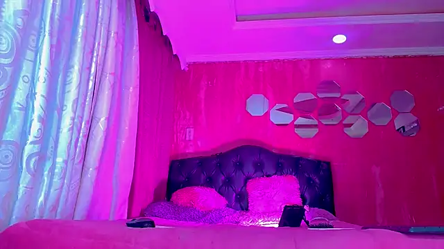 TiffanyMackensyy online show from March 27, 2026, 11:16 pm