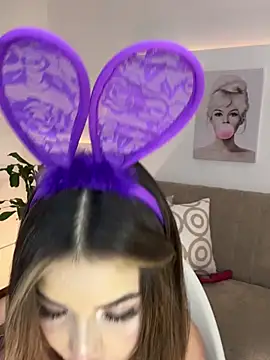 Catvalentine  online show from February 20, 2026, 7:21 am