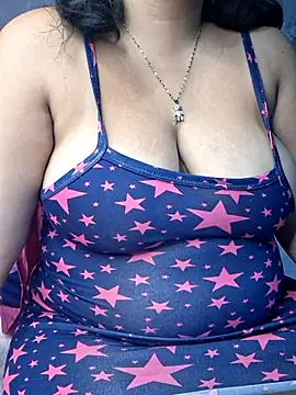 Snapshot of sophia_cute1_1 chatting on July 23, 2026, 9:06 am sophia cute1 1 online show from July 23, 2026, 9:06 am