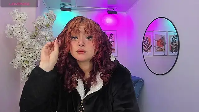 Theia moon online show from November 21, 2025, 1:32 pm