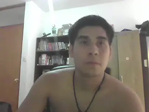 estudiante69 online show from March 2, 2025, 8:03 pm