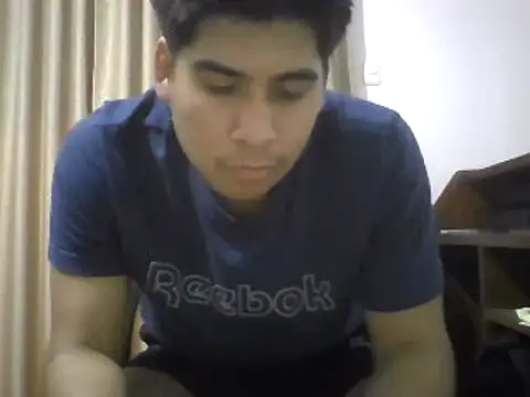 estudiante69 online show from December 10, 2024, 1:32 am