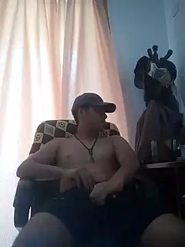 estudiante69 online show from January 16, 2025, 4:28 pm