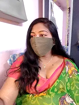 Snapshot of RomeoJuliet345 chatting on February 5, 2026, 12:12 pm RomeoJuliet345 online show from February 5, 2026, 12:12 pm