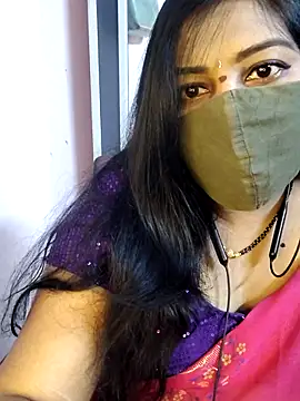 Snapshot of RomeoJuliet345 chatting on February 14, 2026, 9:31 am RomeoJuliet345 online show from February 14, 2026, 9:31 am