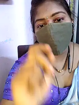 RomeoJuliet345 online show from April 4, 2026, 11:39 am