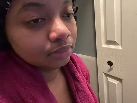 Makemymoney27 online show from February 12, 2025, 5:15 am