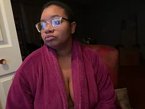 Makemymoney27 online show from March 22, 2025, 4:56 am