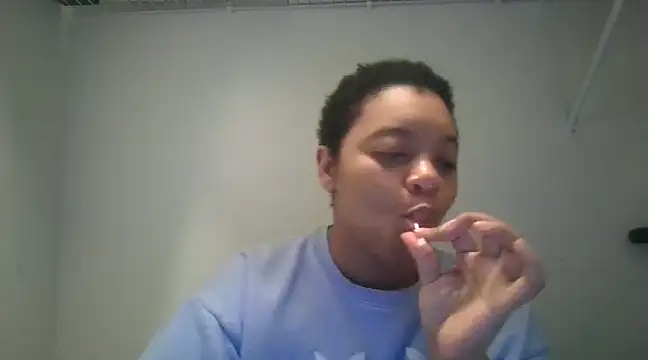 Makemymoney27 online show from December 19, 2024, 5:40 am