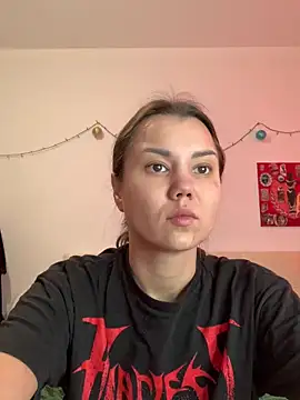 MiraMiss online show from December 20, 2025, 6:49 am