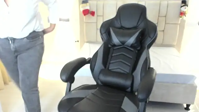 Sienna Jones online show from January 3, 2025, 7:07 pm