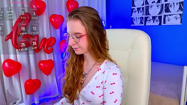 Snapshot of VioletShine chatting on February 12, 2026, 12:49 pm VioletShine online show from February 12, 2026, 12:49 pm