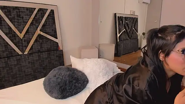 Jonness Isa  online show from October 9, 2025, 12:38 pm