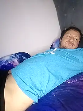 Alee3xxx online show from October 8, 2025, 11:27 pm