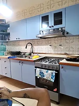 Alison fitness online show from November 30, 2025, 2:51 pm