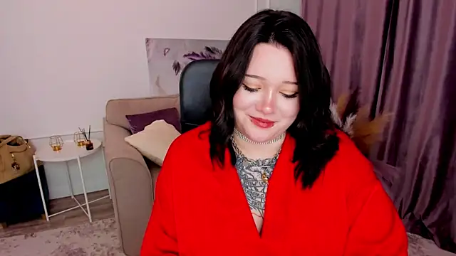 MoonLghte online show from February 19, 2025, 7:37 pm
