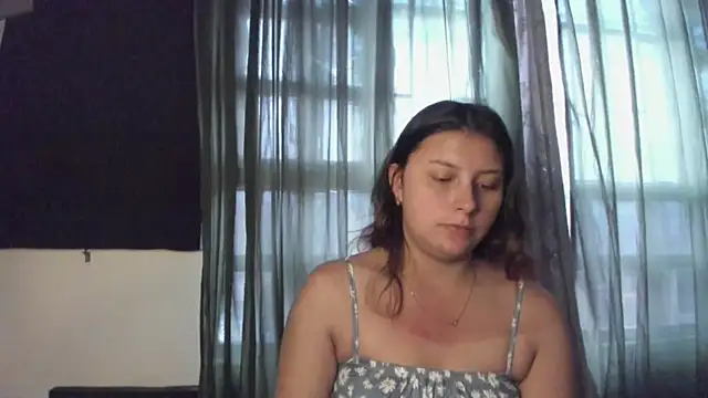 Noellesable online show from December 1, 2025, 5:36 pm