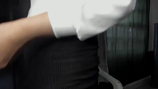 Noellesable online show from November 26, 2025, 5:35 pm