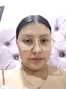 Noellesable online show from October 25, 2025, 9:04 pm