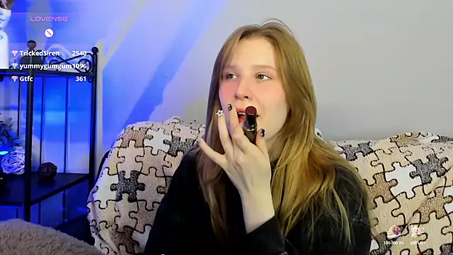Snapshot of EvaStevs chatting on January 18, 2025, 12:24 am EvaStevs online show from January 18, 2025, 12:24 am