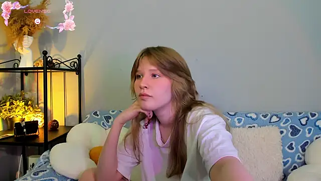 Snapshot of EvaStevs chatting on February 24, 2025, 1:02 am EvaStevs online show from February 24, 2025, 1:02 am