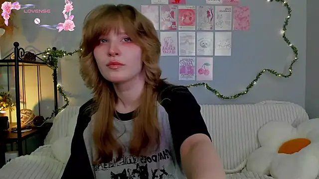 Snapshot of EvaStevs chatting on March 20, 2025, 9:56 pm EvaStevs online show from March 20, 2025, 9:56 pm