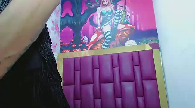 Snapshot of Luna_and_valery chatting on January 11, 2025, 8:10 pm Luna and valery online show from January 11, 2025, 8:10 pm