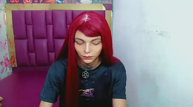 Snapshot of Luna_and_valery chatting on January 22, 2025, 8:17 pm Luna and valery online show from January 22, 2025, 8:17 pm