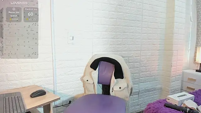 Snapshot of sweet_kitty0110 chatting on October 24, 2025, 2:49 pm sweet kitty0110 online show from October 24, 2025, 2:49 pm